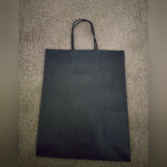 SALE Brand New 12 Black Handled Paper Bags 10" X 5" x 13". - Picture 3 of 6